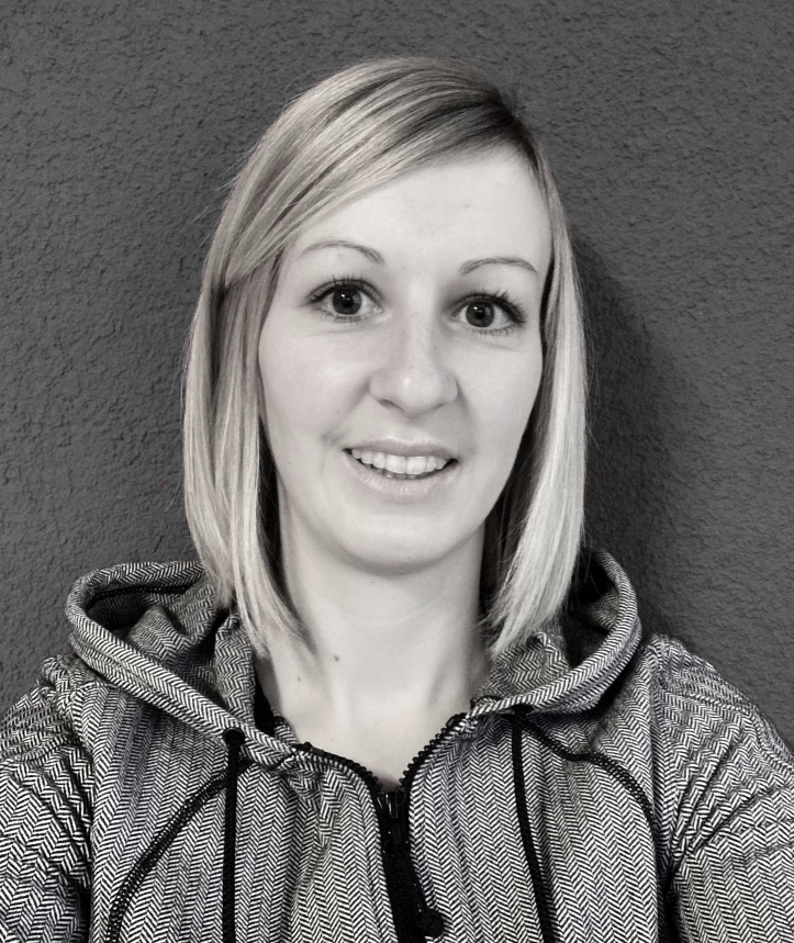 Frau Michaela Maček